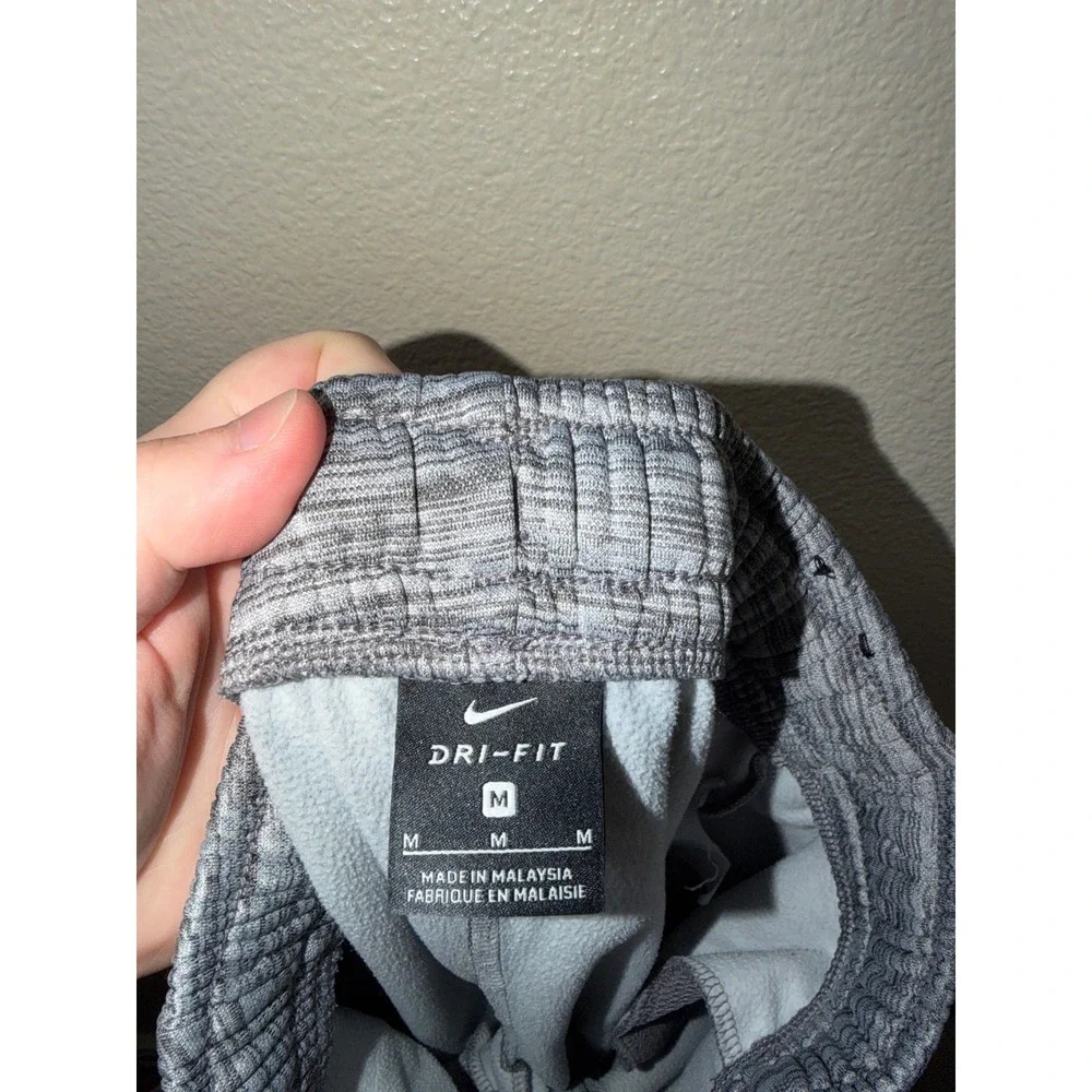 Boys Nike Drifit Sweats Size Medium
